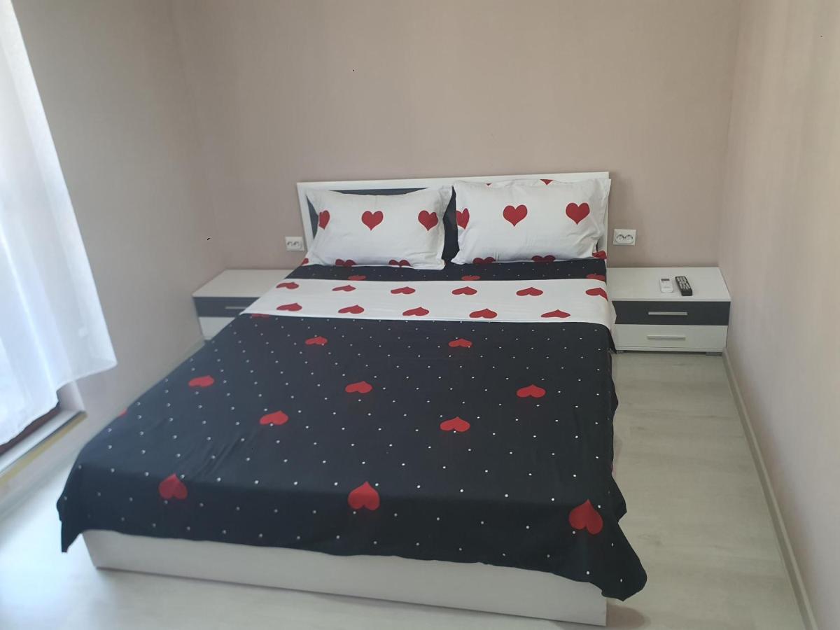 바일레헤르쿨라네 Casa Simionov 아파트 외부 사진