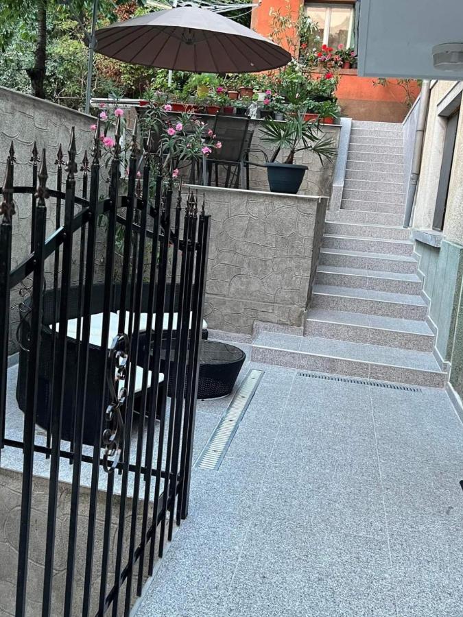 바일레헤르쿨라네 Casa Simionov 아파트 외부 사진